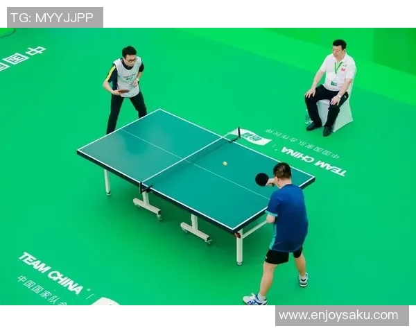 北京乒乓球队挑战赛精彩配合展现团队默契与实力的完美结合